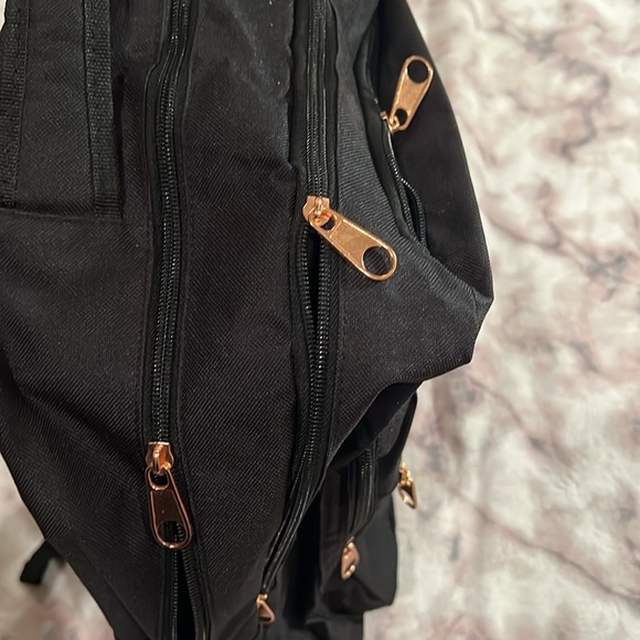 Backpack - Picture 4 of 10